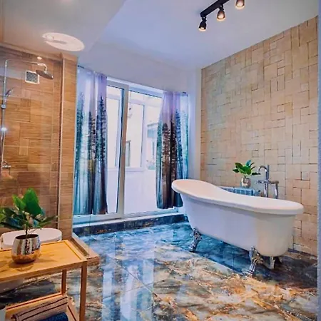 Art Luxury - Central, Metro To Airport Appartamento